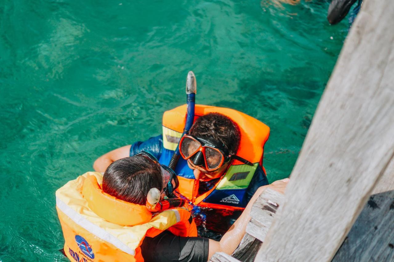 Komodoku One Love Homestay And Tour Labuan Bajo Ngoại thất bức ảnh