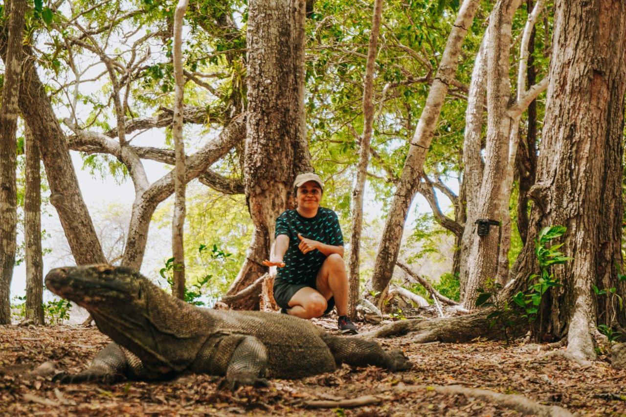 Komodoku One Love Homestay And Tour Labuan Bajo Ngoại thất bức ảnh